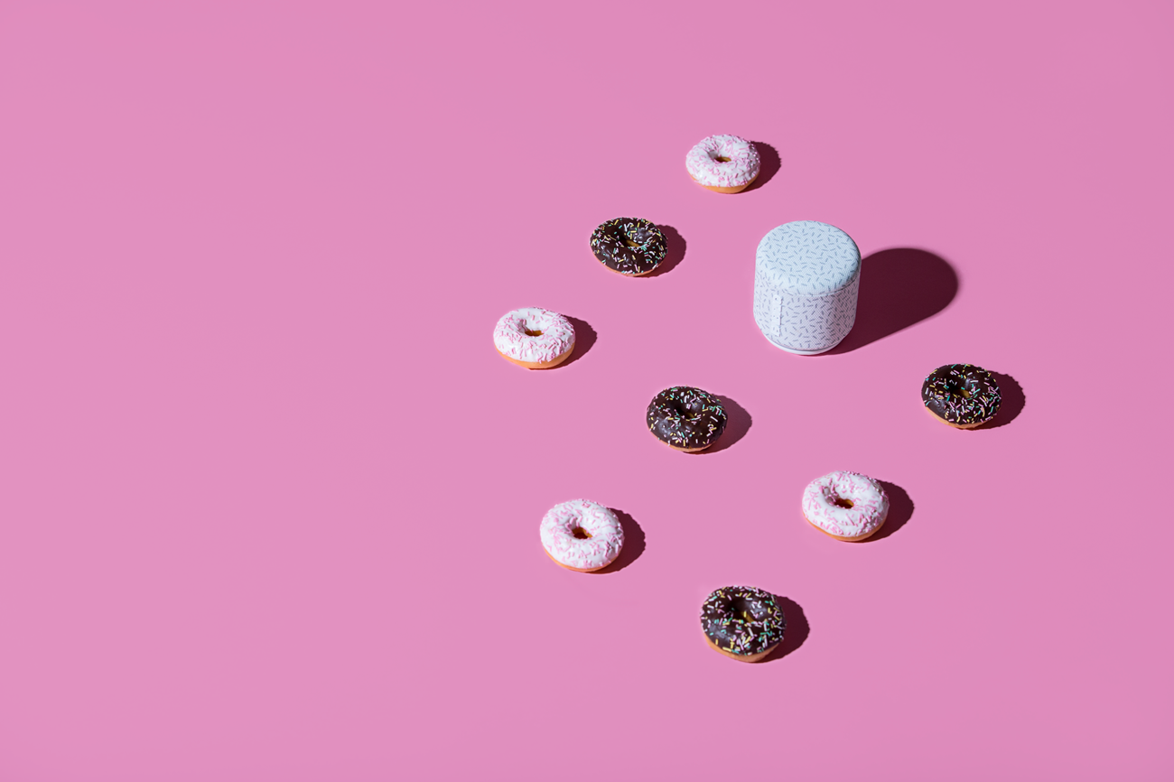 Fabriq speaker with small donuts